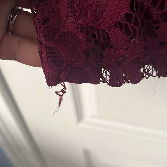 Burgundy tank, with Lacey neck, no tags, good condition - Picture 3 of 3